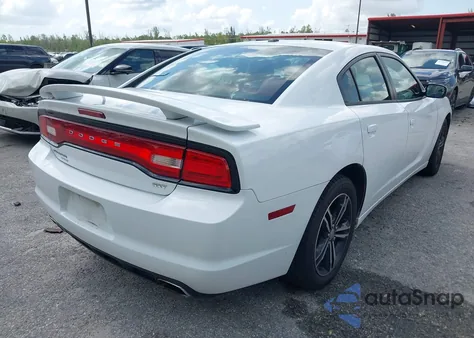 2014 Dodge Charger Sxt Plus z USA, uszkodzony, nr VIN 2C3CDXJG8EH339862